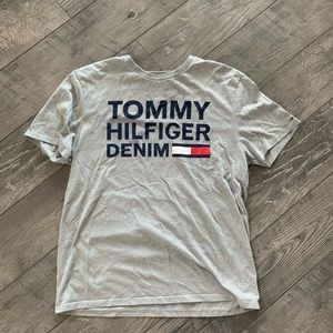 Men’s Tommy Hilfiger Grey Flag t shirt